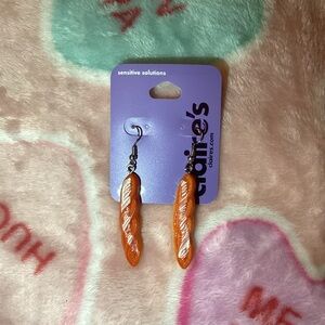 4/$15 🌻 NWT Claire’s Novelty French Bread Loaf Earrings